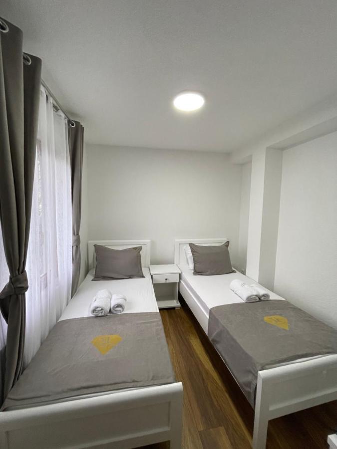 Hotel5E Plav Buitenkant foto